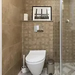 Homey Apartment Central